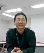 望月 友嗣 氏